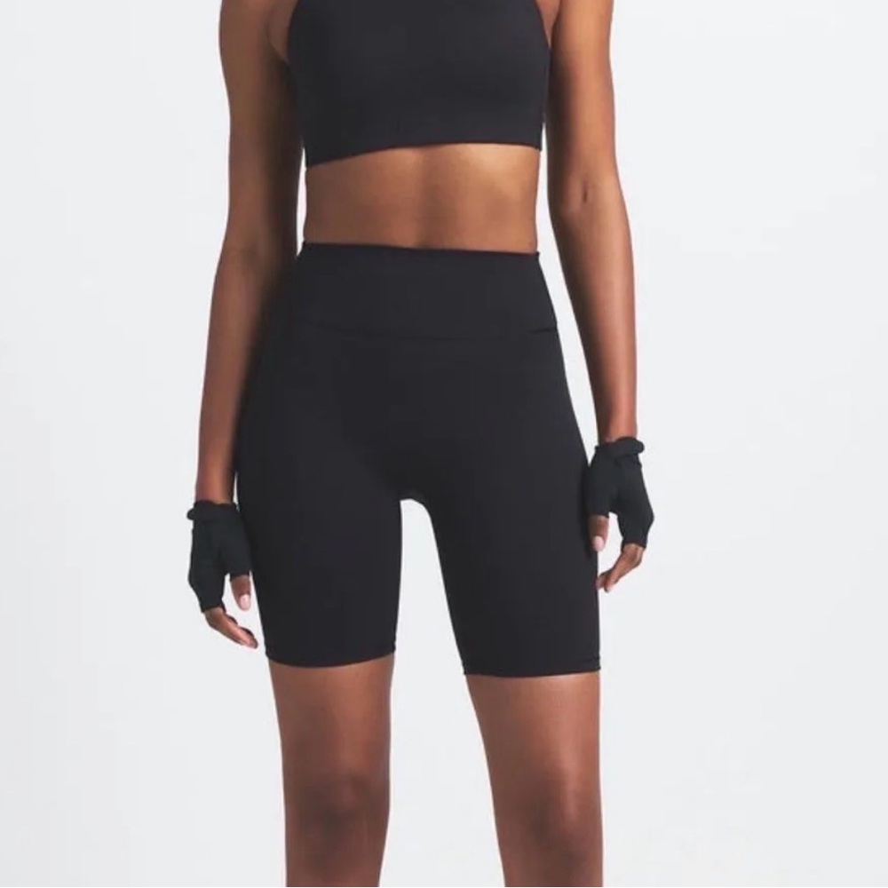 NikeSKIMS MATTE 7in BIKER SHORT - OBSIDIAN